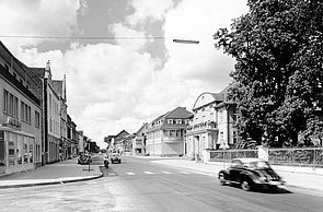 Frankfurter Straße und Historisches Rathaus um 1955
